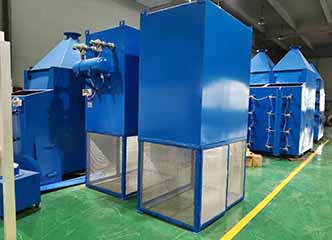 How does particle size affect the performance of a cylindrical air filter?