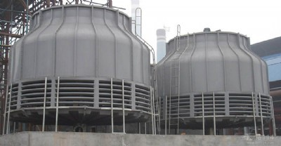 What filtration equipment is needed to protect cooling towers？